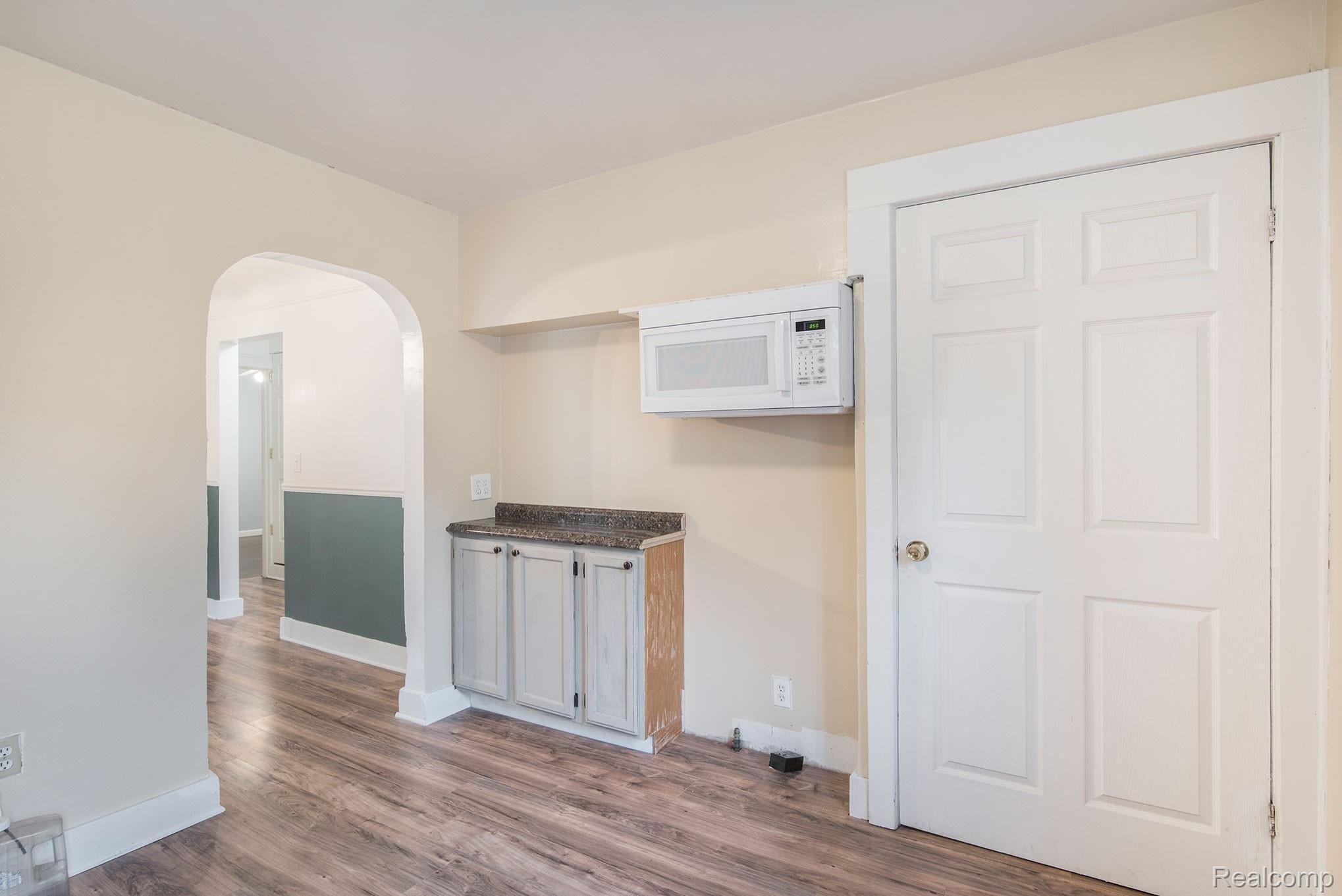 1290 Bowers Road Lapeer, MI 48446 - Photo 14 of 39 14.jpg