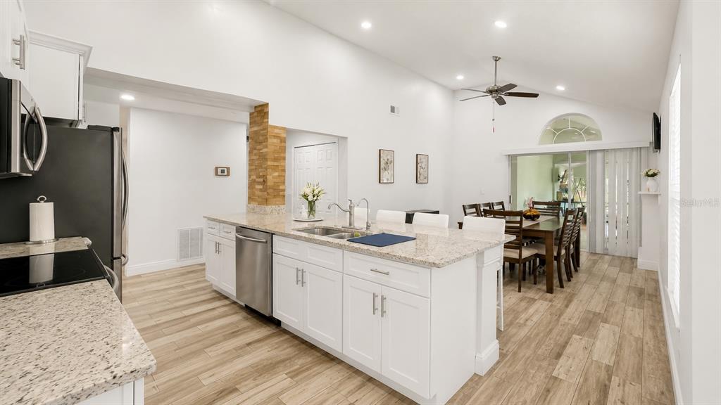 1044 Nin Street Orlando, FL 32835 - Photo 12 of 56