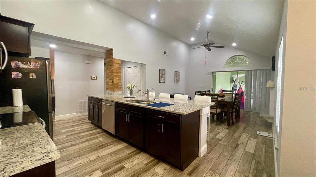 1044 Nin Street Orlando, FL 32835 - Photo 13 of 56