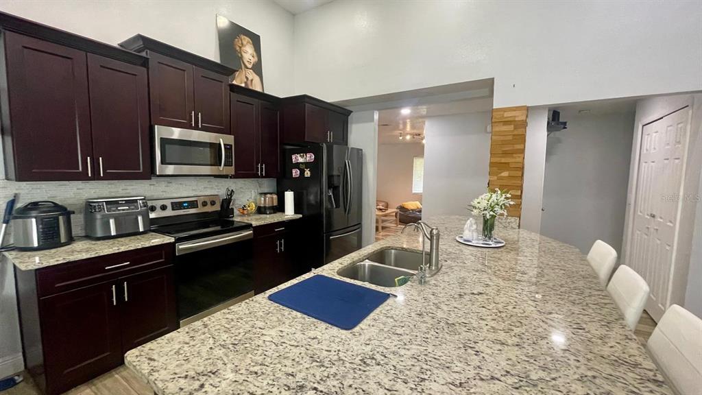 1044 Nin Street Orlando, FL 32835 - Photo 15 of 56