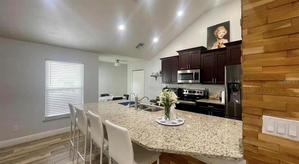 1044 Nin Street Orlando, FL 32835 - Photo 16 of 56