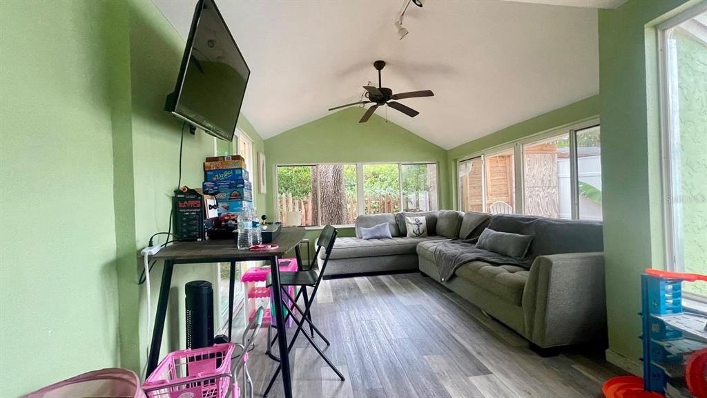 1044 Nin Street Orlando, FL 32835 - Photo 22 of 56