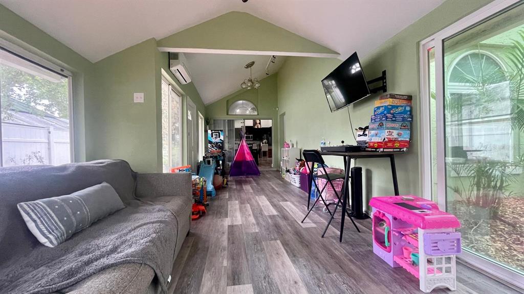 1044 Nin Street Orlando, FL 32835 - Photo 23 of 56