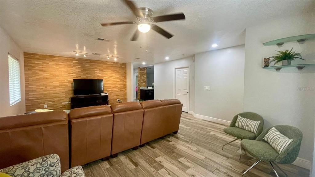 1044 Nin Street Orlando, FL 32835 - Photo 39 of 56