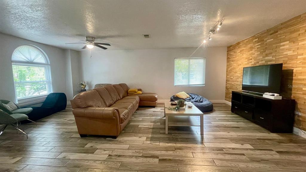 1044 Nin Street Orlando, FL 32835 - Photo 41 of 56
