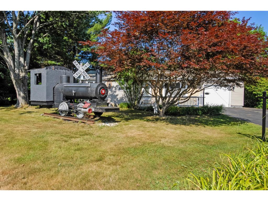 70 Coakley Road Portsmouth, NH 03801 - Photo 17 of 32 Gallery Image 17