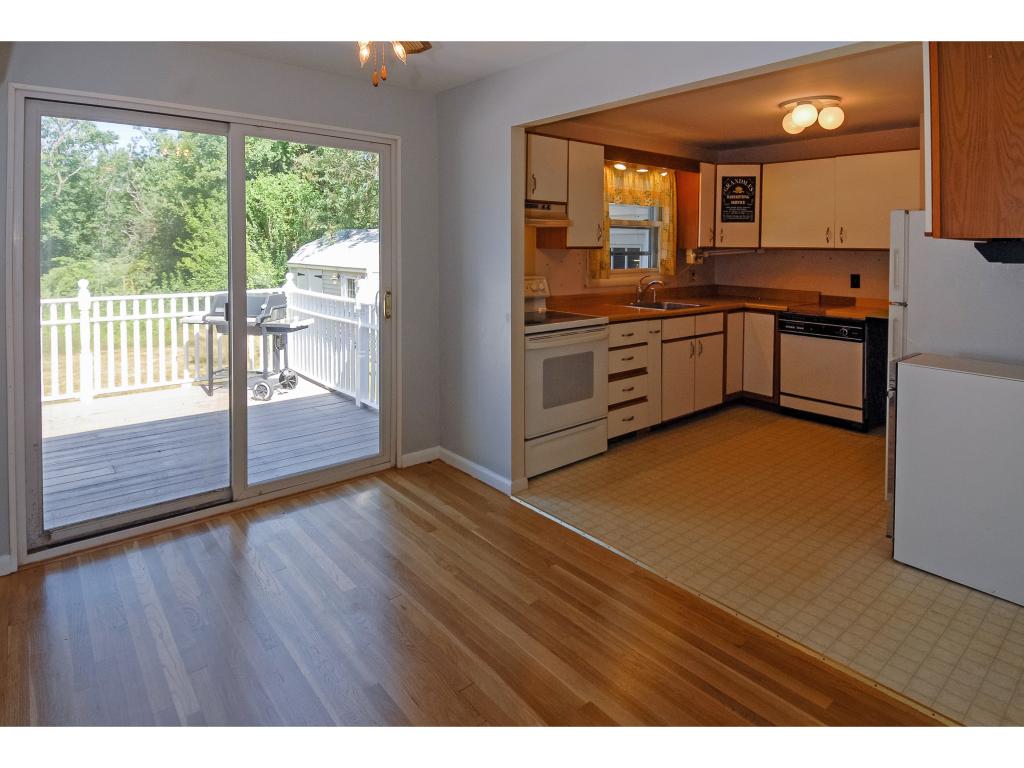 70 Coakley Road Portsmouth, NH 03801 - Photo 5 of 32 Gallery Image 5