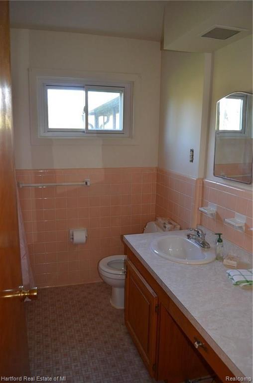 28385 Farmington Road Farmington Hills, MI 48334 - Photo 7 of 15