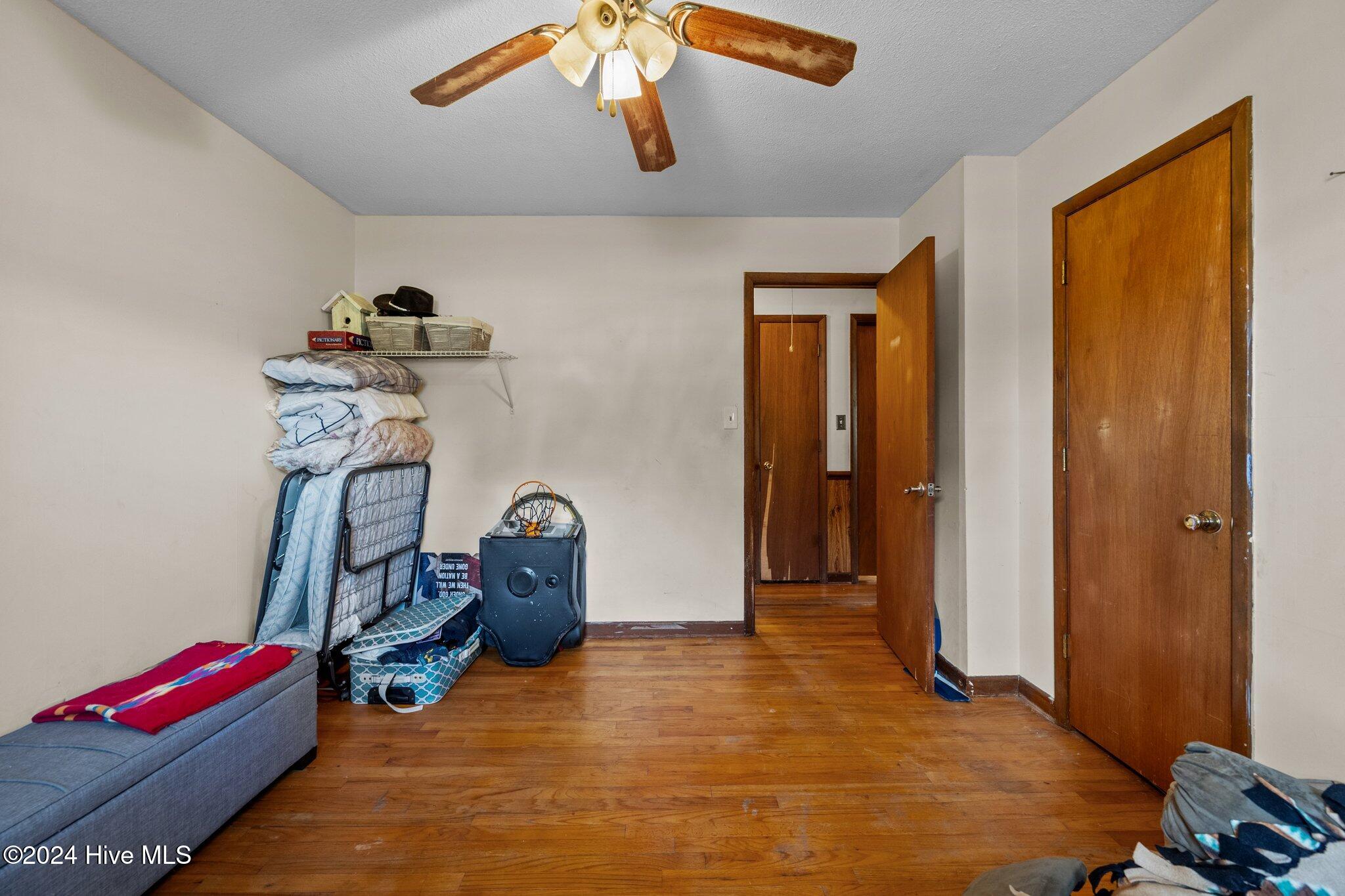 457 Davis Road Richlands, NC 28574 - Photo 23 of 44 23-web-or-mls-_Z724867