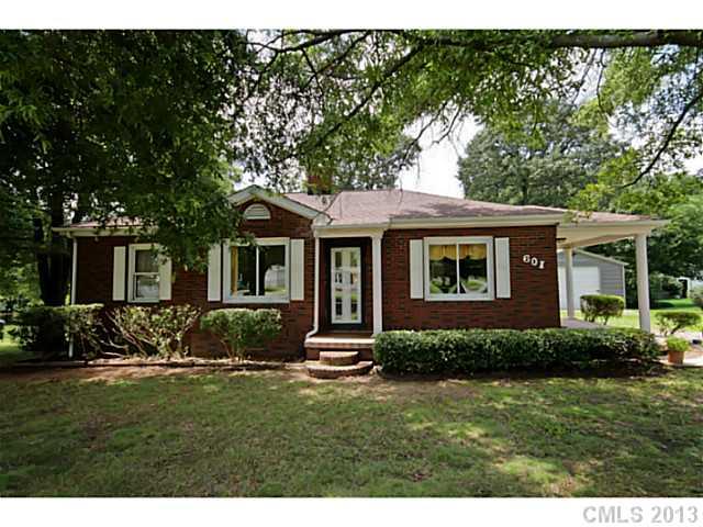 601 Shearers Road Mooresville, NC 28115 - Photo 1 of 16 Gallery Image 1