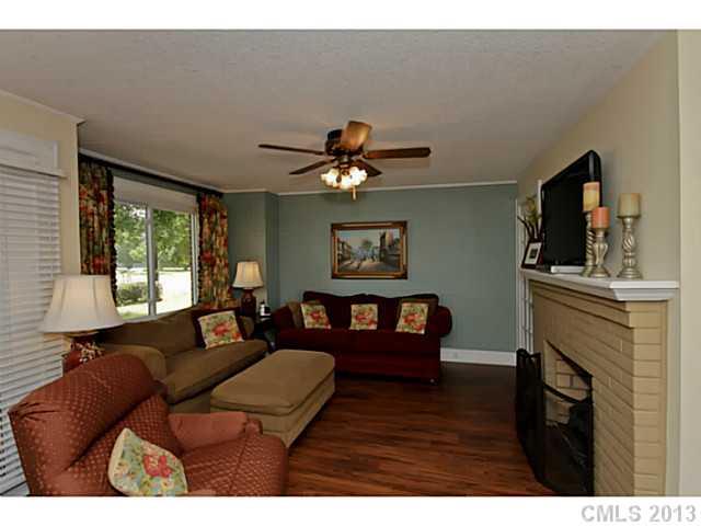 601 Shearers Road Mooresville, NC 28115 - Photo 4 of 16 Gallery Image 4