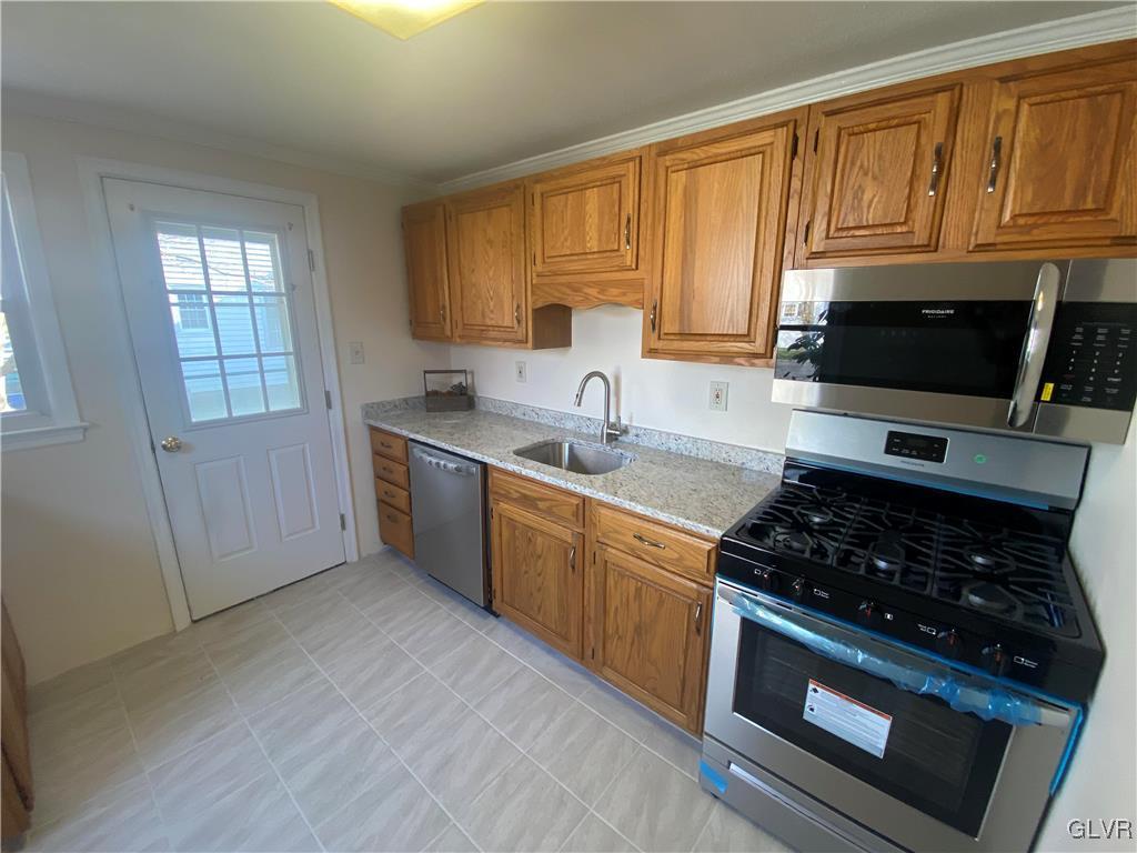 486 Juniper Road Hellertown, PA 18055 - Photo 8 of 18 Gallery Image 8