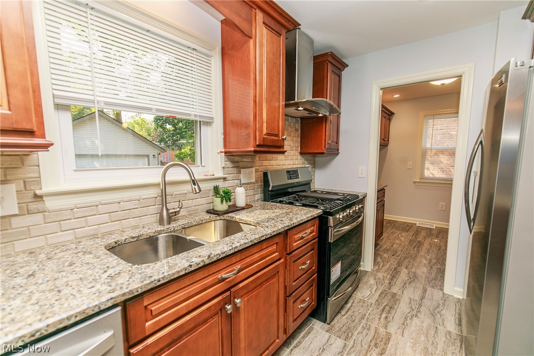 4282 West Anderson Road Cleveland, OH 44121 - Photo 9 of 35