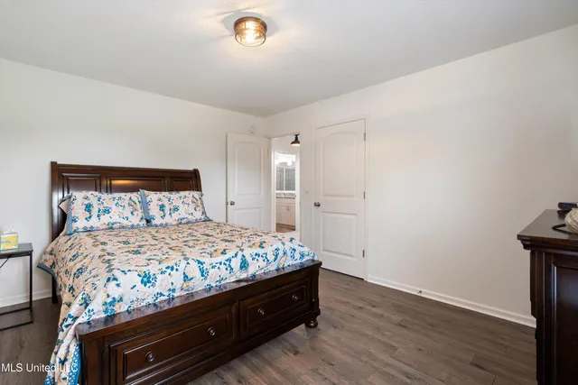 $353,656 | 31 Twin Lks Drive, Byhalia, MS 38611