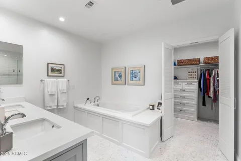 $619,000 | 208 West Portland Street, Unit 662, Phoenix, AZ 85003
