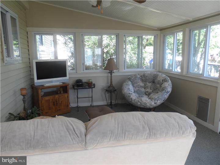 1131 Cherry Tree Road Aston, PA 19014 - Photo 16 of 20