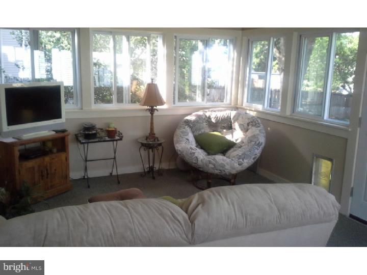 1131 Cherry Tree Road Aston, PA 19014 - Photo 5 of 20 Sun Room