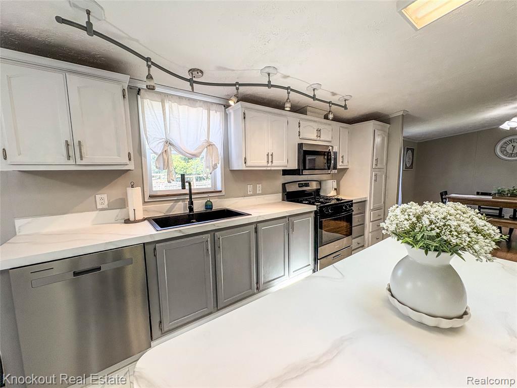 7760 Bell Road Birch Run, MI 48415 - Photo 19 of 68