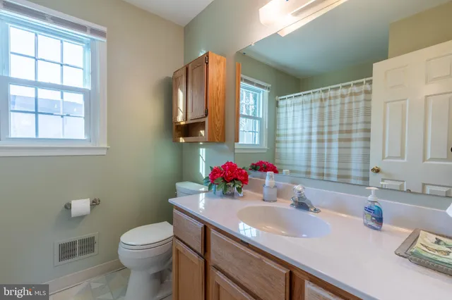 $550,000 | 108 Lena Drive, Newark, DE 19711