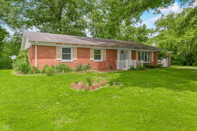 $310,000 | 4654 Lower Schooner Road, Nashville, IN 47448