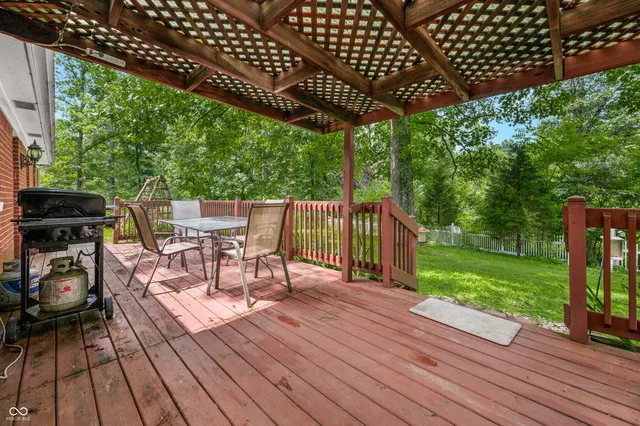 $310,000 | 4654 Lower Schooner Road, Nashville, IN 47448