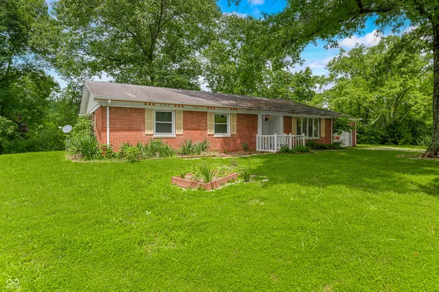 $310,000 | 4654 Lower Schooner Road, Nashville, IN 47448