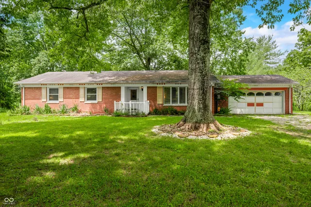$310,000 | 4654 Lower Schooner Road, Nashville, IN 47448