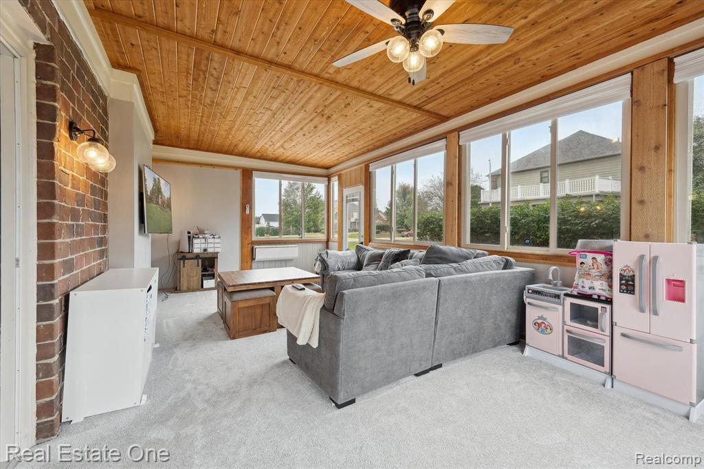 50066 Oak View Court Plymouth, MI 48170 - Photo 18 of 65 Gallery Image 18