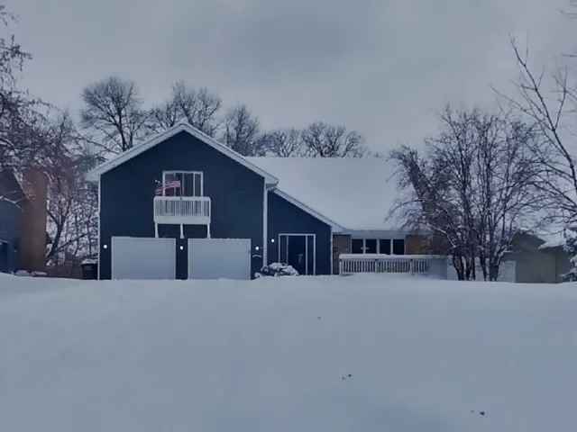 $2,939 | 13645 Timber Crest Drive, Maple Grove, MN 55311