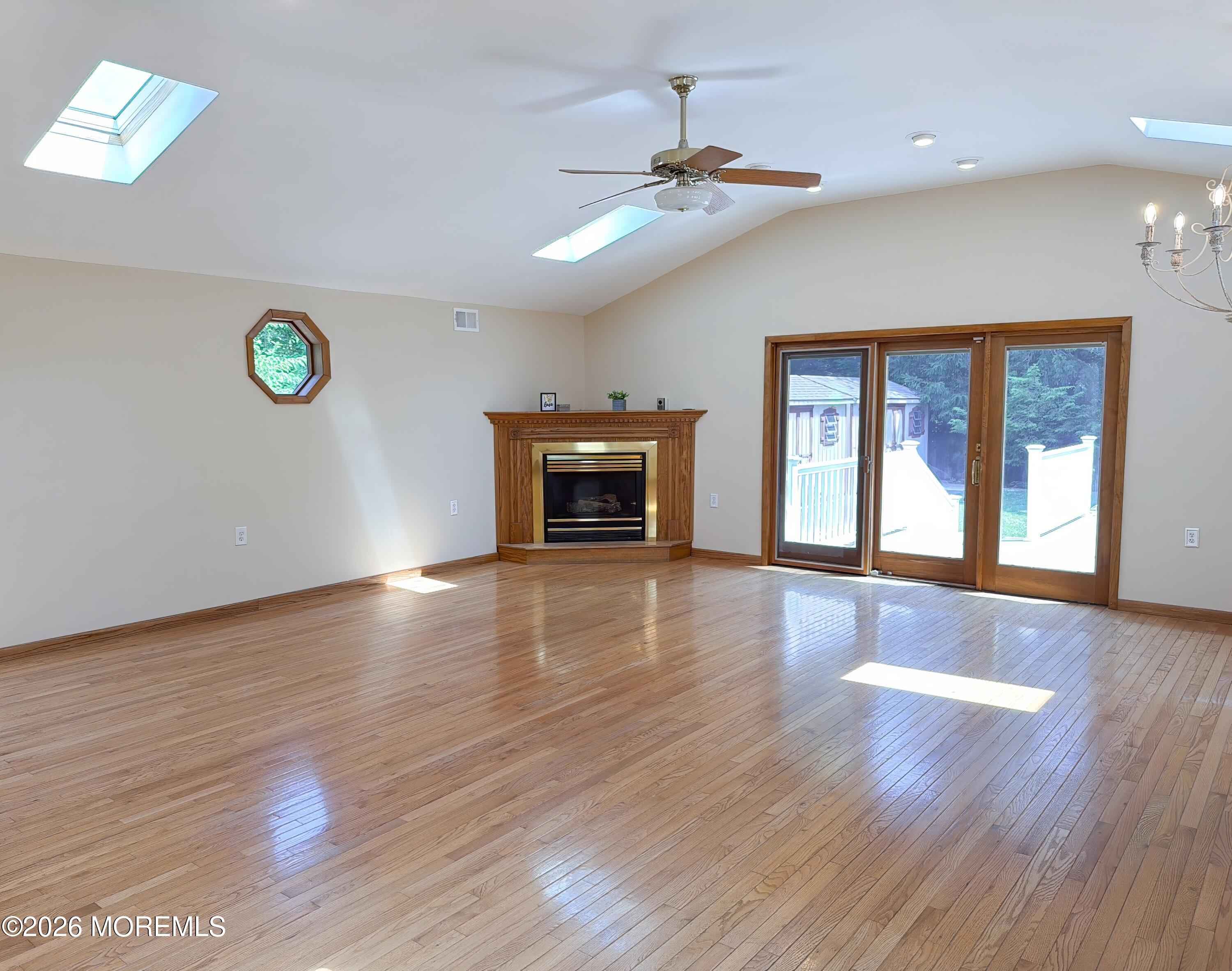 4 Glen Road Howell, NJ 07731 - Photo 17 of 48 4 Glen Rd Great Room