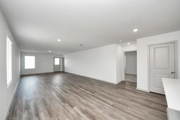 $2,400 | 1027 Bluegill Lane, Alvin, TX 77511