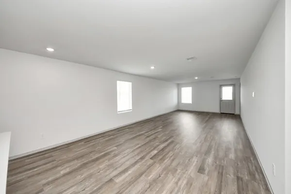 $2,400 | 1027 Bluegill Lane, Alvin, TX 77511