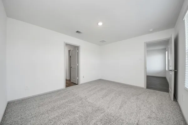 $2,400 | 1027 Bluegill Lane, Alvin, TX 77511