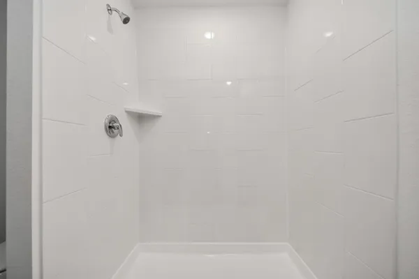 $2,400 | 1027 Bluegill Lane, Alvin, TX 77511