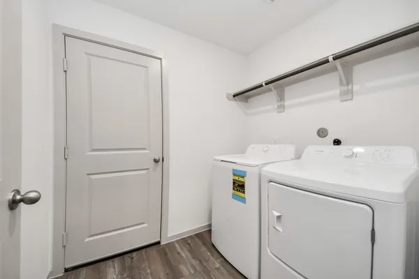 $2,400 | 1027 Bluegill Lane, Alvin, TX 77511