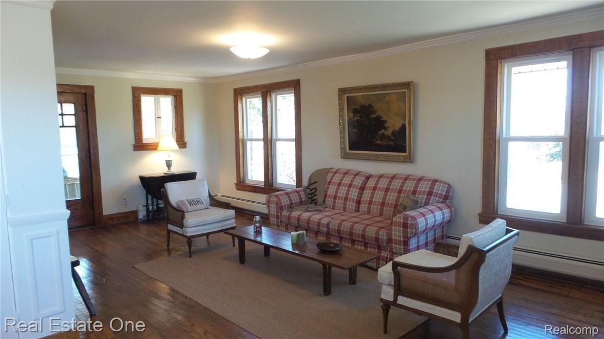 4527 Genesee Road Lapeer, MI 48446 - Photo 4 of 31 Teeming with Natural Light