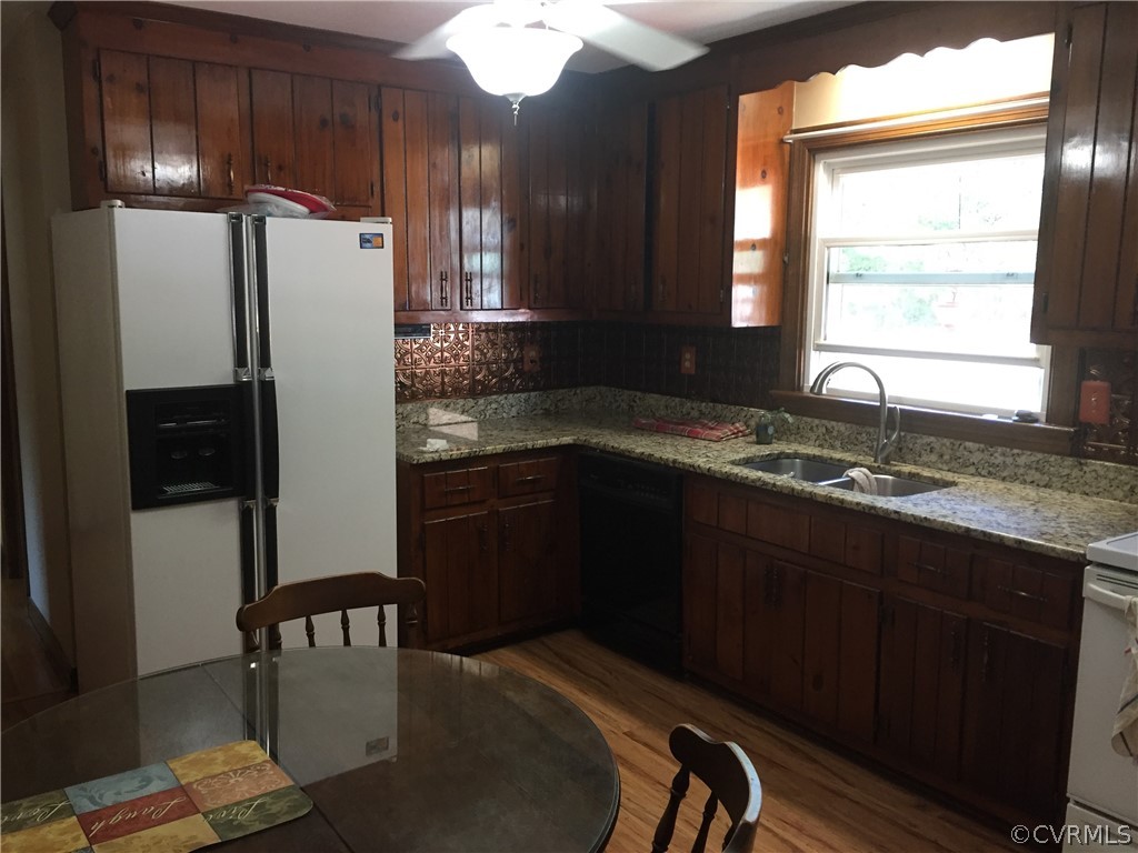 3940 Eugene Road Henrico, VA 23231 - Photo 9 of 16 Eat-In Kitchen, Appliances Convey, Cabinets & Soli