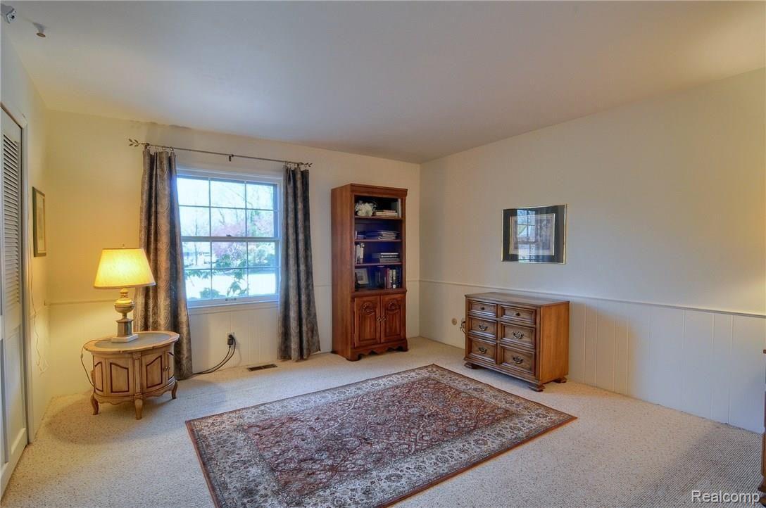 967 Sandhurst Road Bloomfield Hills, MI 48302 - Photo 27 of 39 4th Bedroom