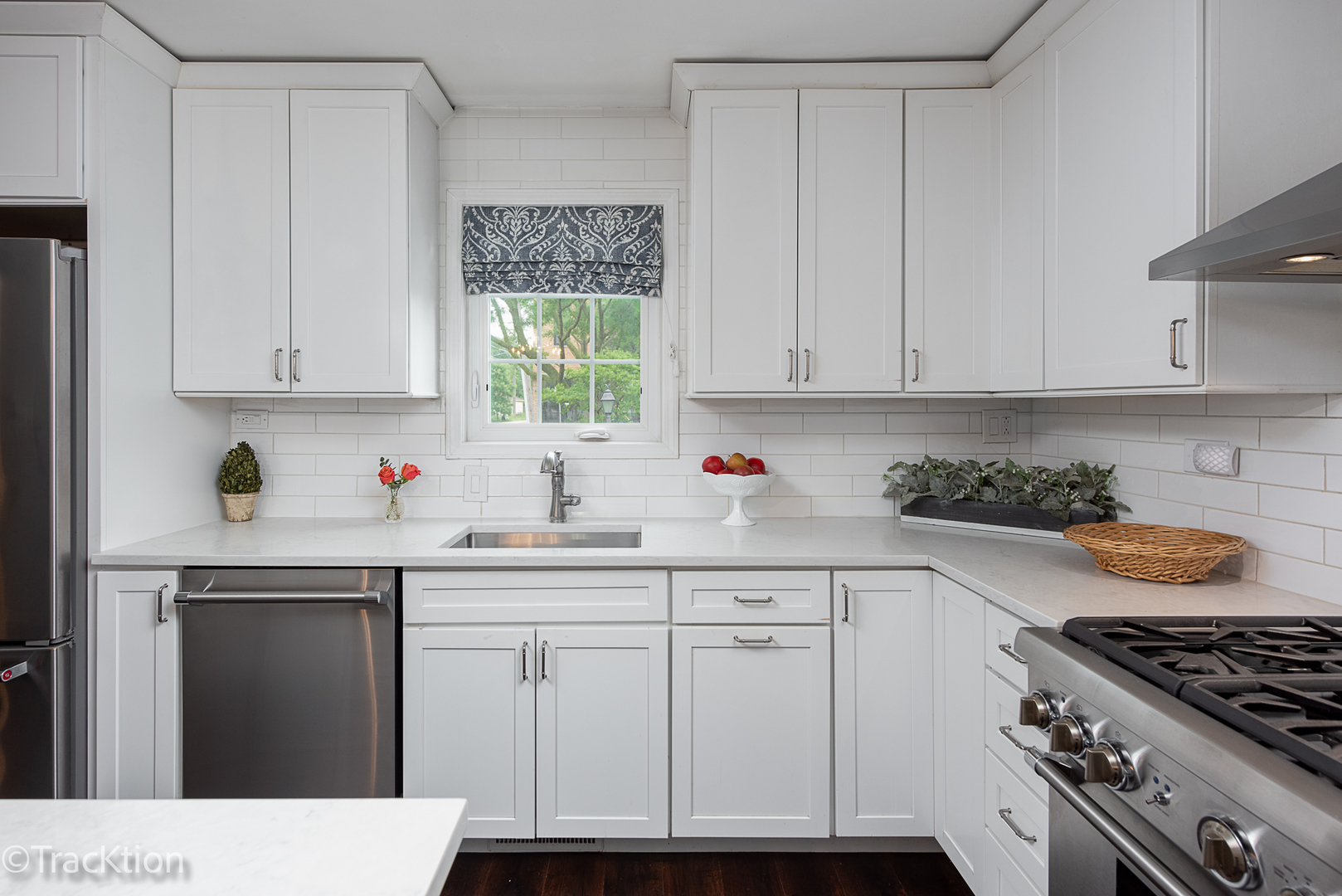 4740 Douglas Road Downers Grove, IL 60515 - Photo 11 of 29