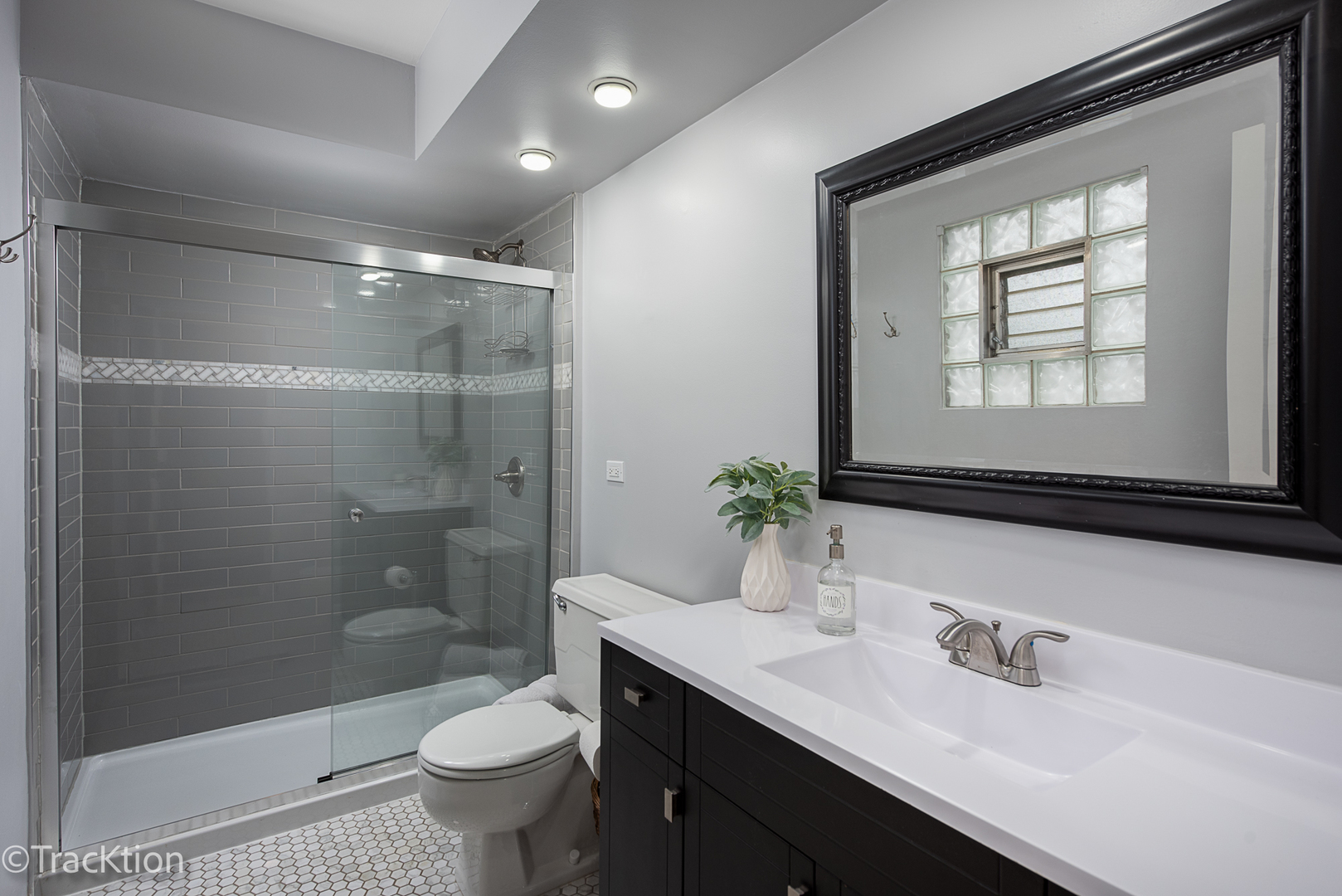 4740 Douglas Road Downers Grove, IL 60515 - Photo 16 of 29