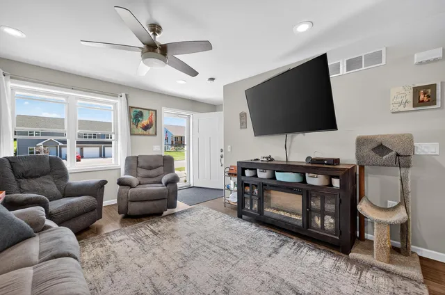 $459,000 | 1916 Eggum Road, Mount Horeb, WI 53572