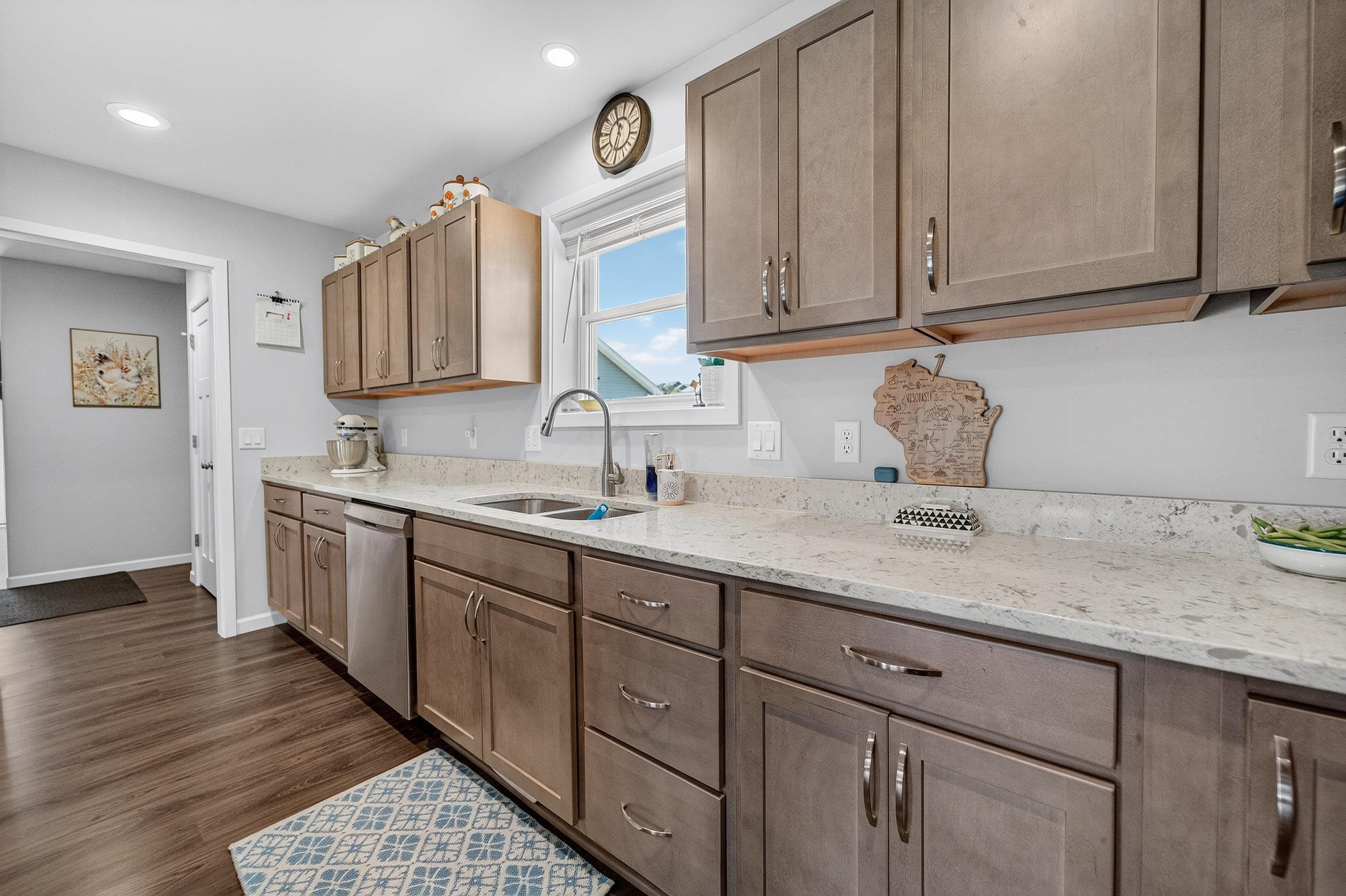 1916 Eggum Road Mount Horeb, WI 53572 - Photo 3 of 57