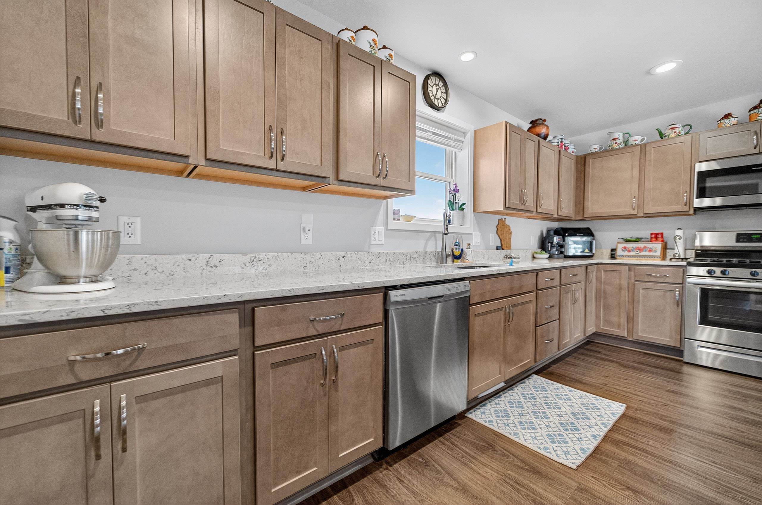 1916 Eggum Road Mount Horeb, WI 53572 - Photo 4 of 57