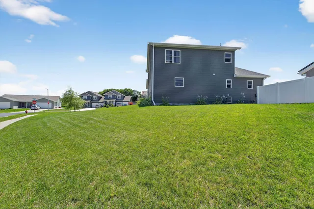 $459,000 | 1916 Eggum Road, Mount Horeb, WI 53572