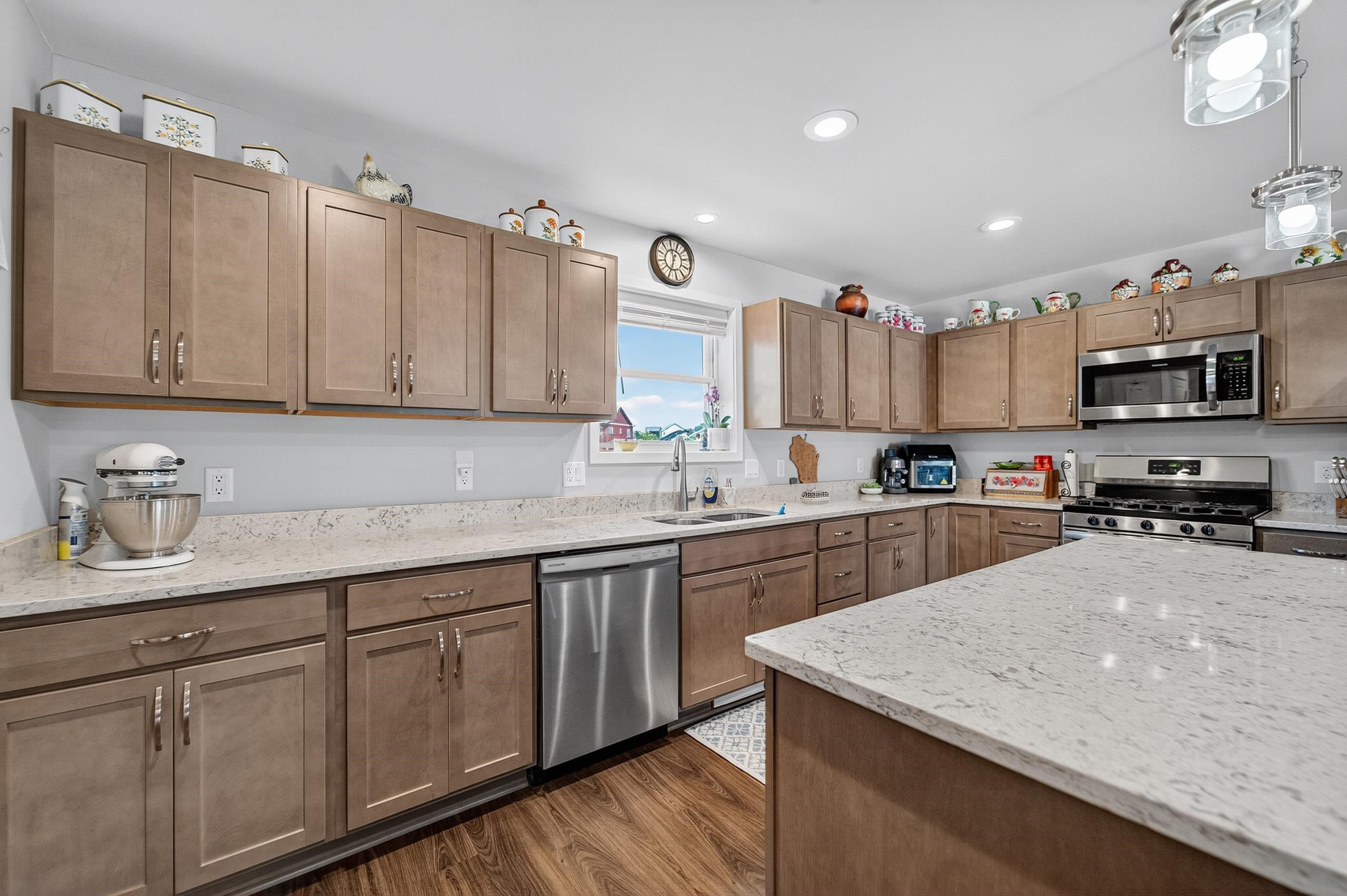 1916 Eggum Road Mount Horeb, WI 53572 - Photo 7 of 57