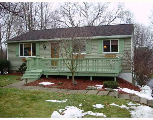 340 Partridge Run Road Gibsonia, PA 15044 - Photo 1 of 13 Exterior Front.