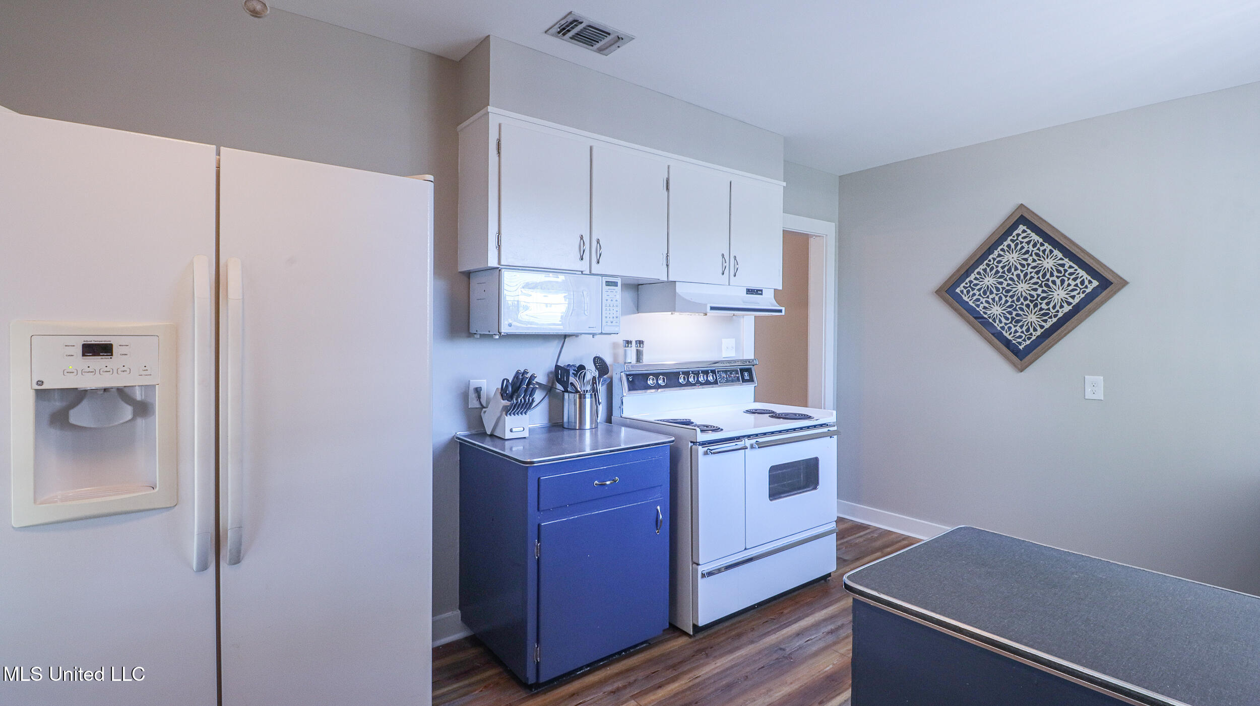 1093 Cherokee Street Biloxi, MS 39530 - Photo 6 of 18 BBRR 1093 Cherokee-7007