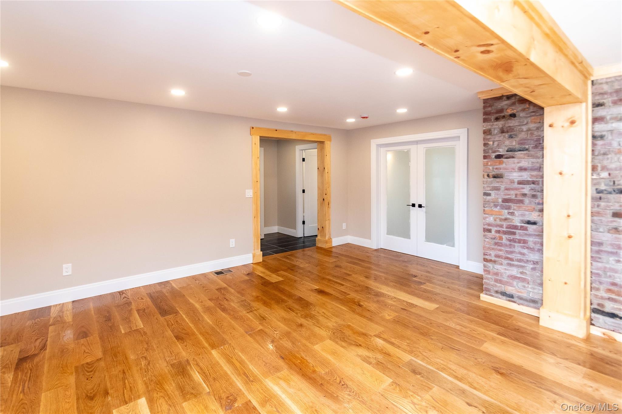 4407 Albany Post Road Hyde Park, NY 12538 - Photo 17 of 44 a view of an empty room