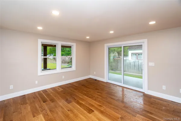 $3,950 | 4407 Albany Post Road, Hyde Park, NY 12538