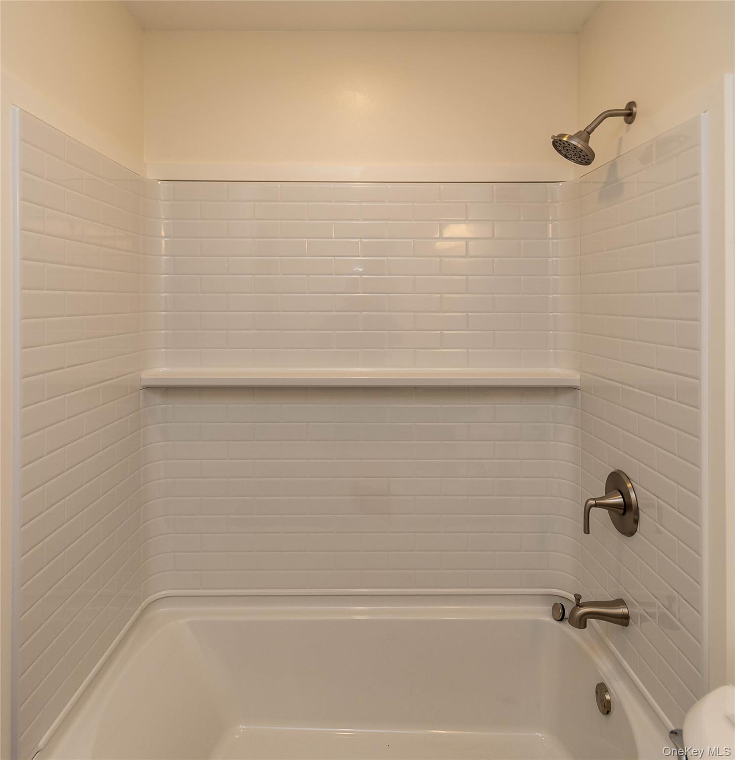 4407 Albany Post Road Hyde Park, NY 12538 - Photo 34 of 44 a bathroom with a bathtub
